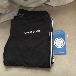 New With Tags Life Is Good Yoga Pants (Size: L, Large)
